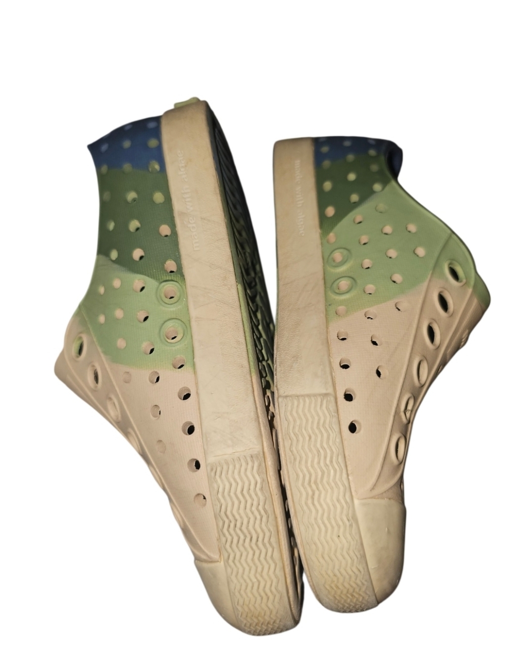 Native Shoes - Picture 2 of 6